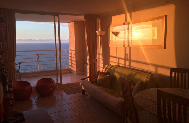 Apartamento frente a la playa de 2 dormitorios / 2 baños
