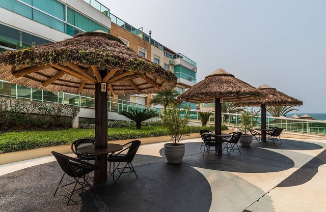 Beachfront Apartment w/ View Beach Santinho Asr204