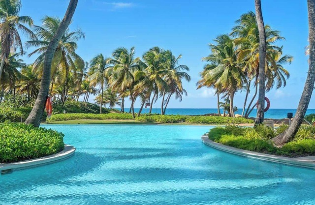 Villa Acqua · Beachfront Luxury 2BR@Villa Acqua, Rio Mar