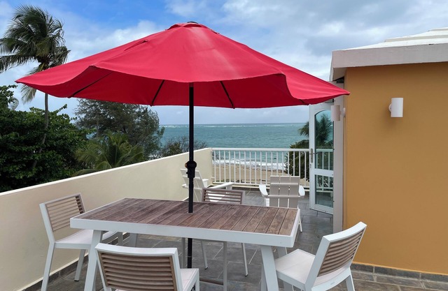 Beachfront Views at Malibu Top Level Apartment