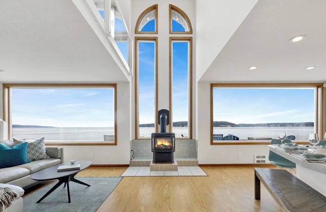 Beachfront Escape on Whidbey Island