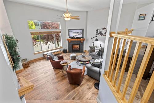 Bear Hollow Village 5667