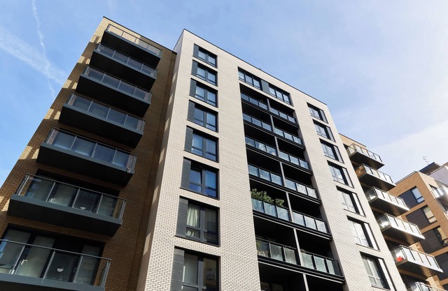 Beautiful 1 Bed w/Balcony on Regent’s Canal