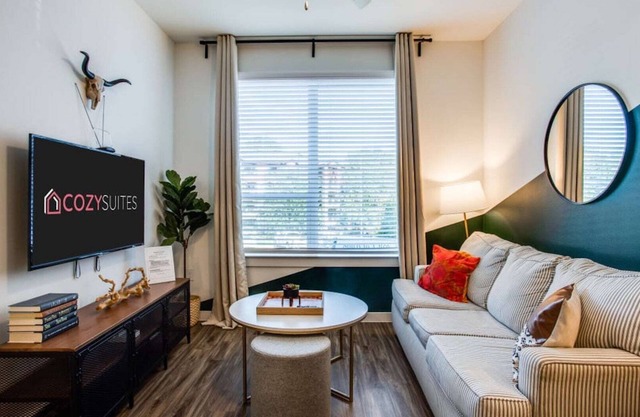 Beautiful 1BR in Riverside 3679