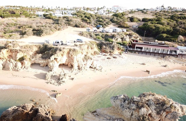 Hermosa 2 cama. apartamento en planta baja con A / C vistas al mar playa 250m, Alb 5 min en coche