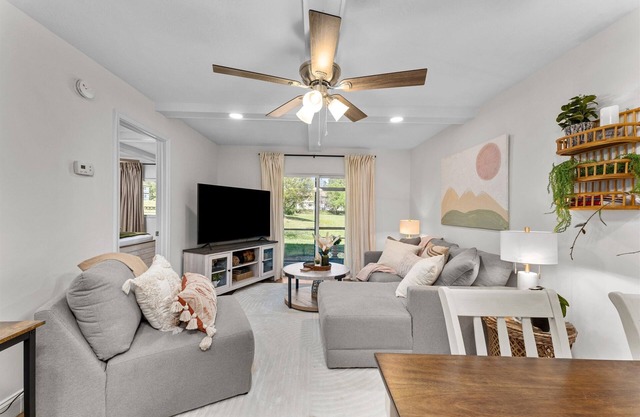 Beautiful 2 bedroom 2 bathroom condo with patio.