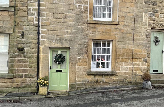 Beautiful 200yr old cottage,Eyam ,Peak District,Derbyshire