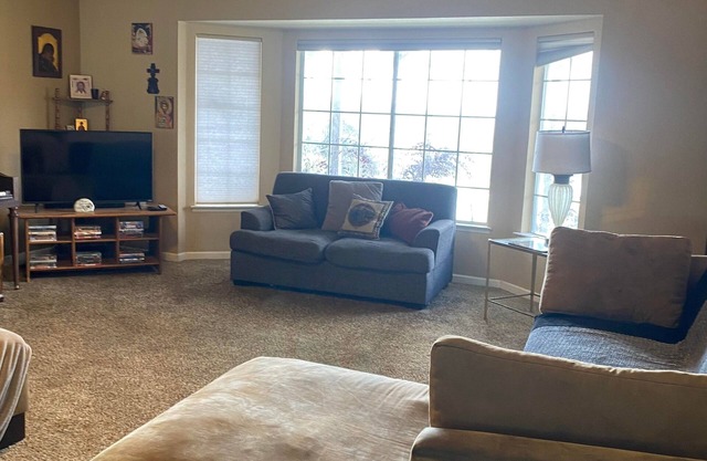 Beautiful 3 Bedroom House BBQ near Sequoia /Kings NP