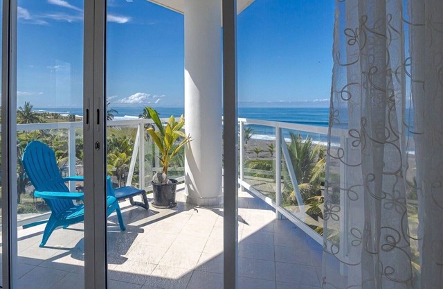 Beautiful 3 Bedroom Ocean Front Condo