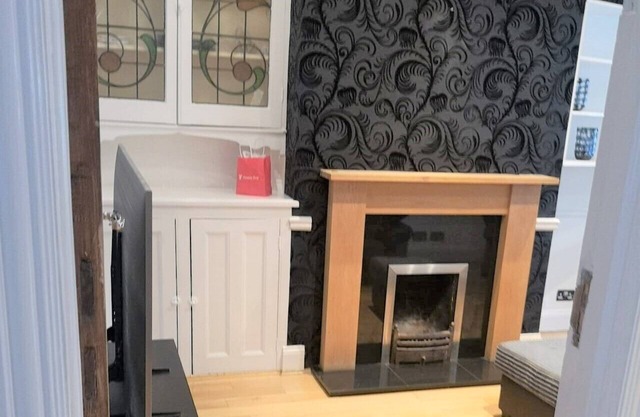 Beautiful 4 bed house with 2 parking | garden