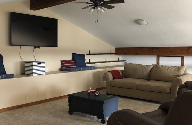 Beautiful 4bedroom home- Medina Lake