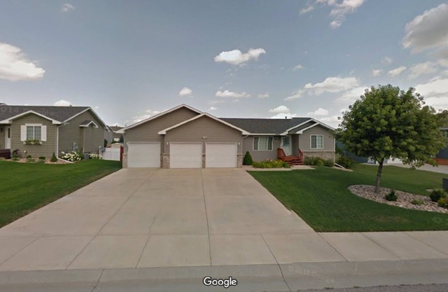 Hermosa casa de 5 dormitorios y 3 baños ubicada entre Rapid City y Sturgis