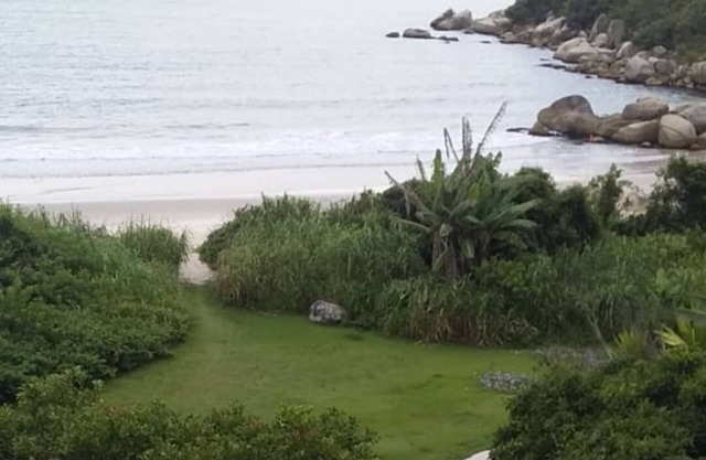 Hermoso apartamento frente a Praia das Cordas - Armação da Piedade