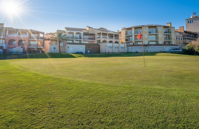 Beautiful apartment for 4 guests with WIFI, A/C, pool, TV, terrace and pets allowed
