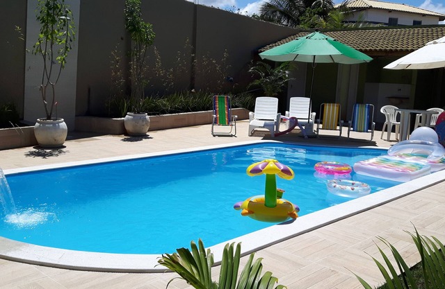 Hermosa casa de playa con piscina a 200 metros de la playa de Jacuipe, condominio cerrado