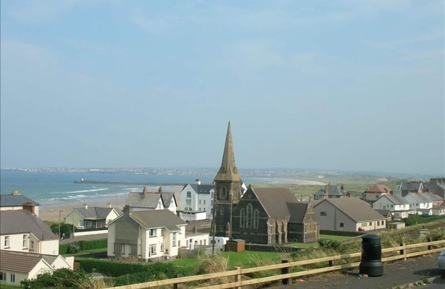 Hermosa casa de playa Castlerock Village Golf Surf Walks