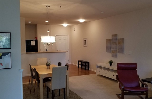 Especioso condominio Cornelius, cerca de Charlotte y el lago Norman