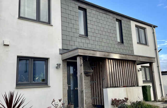 Beautiful Cottage close to the beach w/ sunny garden