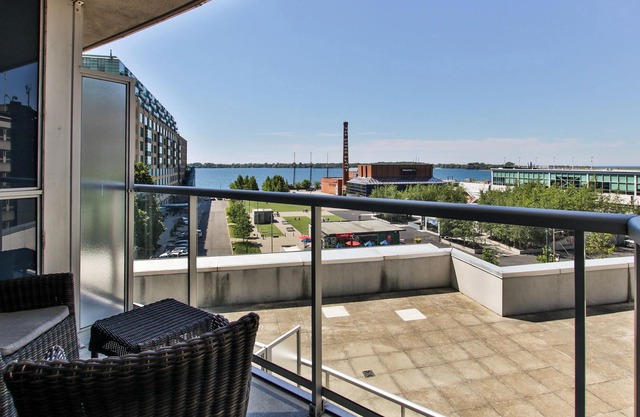 Toronto Waterfront Luxury
