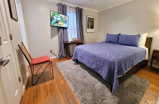 Beautiful Greater Heights/Oak Forest Cottage 1-bed/1Bath home with ensuite