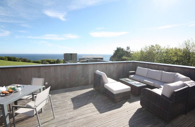 Hermosa casa de vacaciones, a pocos pasos de la playa de Talland ...