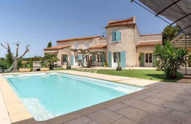 Hermosa casa en Marignane con WiFi