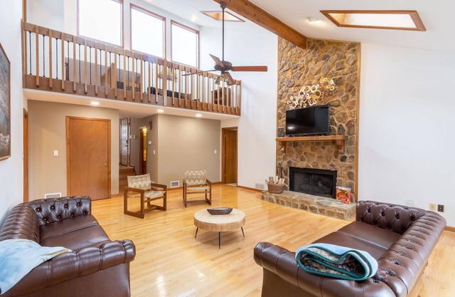 Beautiful Home in Lawrenceville GA, centrally-located