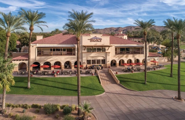 Beautiful Hotel in Legacy Golf Resort - 2BD Sleeps