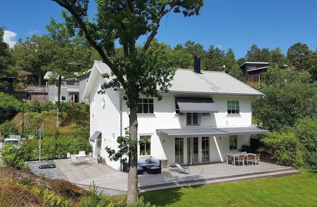Hermosa casa cerca del mar y la ciudad