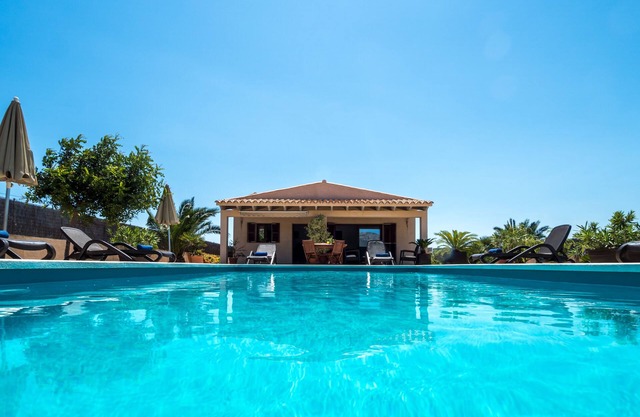 Preciosa casa con piscina privada y espectaculares vistas a Sierra Tramuntana.