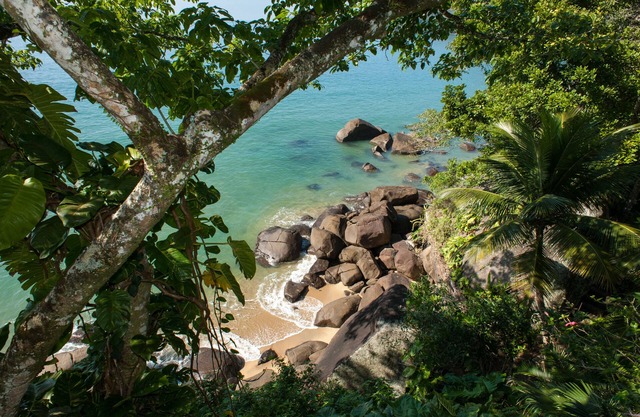 Linda Casa con PLAYA PARTICULAR en una de las más bellas regiones de Ubatuba.