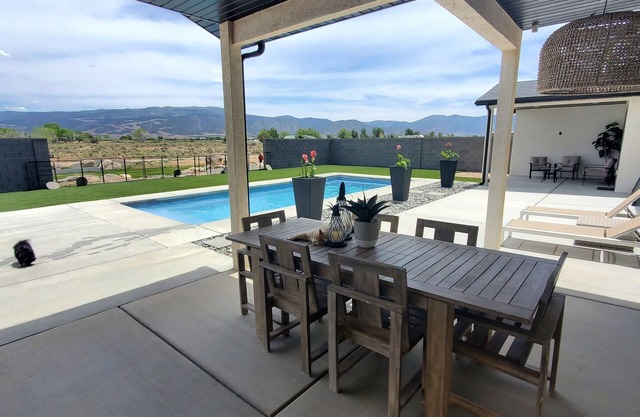Beautiful House with Pool