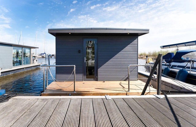 Casa flotante en Volendam Ijsselmeer