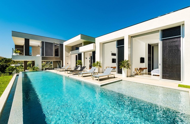 BEAUTIFUL Jungle Villa w/ Big Outdoor Space HUGE Pool & Experience Manager