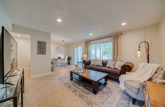 Beautiful Laguna Retreat - Remodeled!