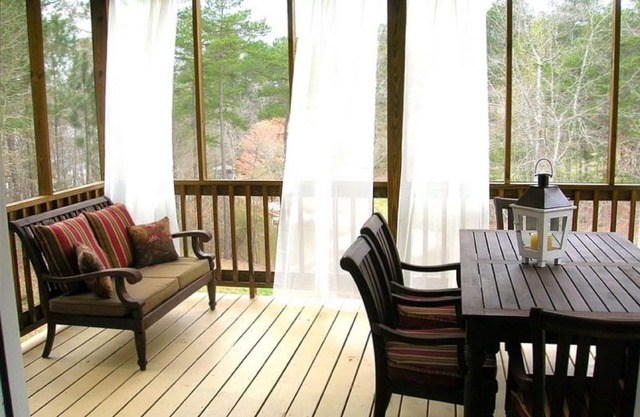 Hermosa casa del lago con barco pontón disponible! Alquiler de motos acuáticas también disponible