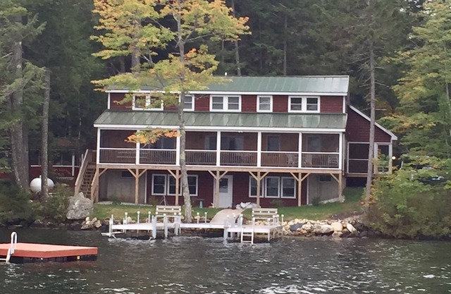 Hermosa casa frente al lago de 6 habitaciones en Bridgton Maine en Highland Lake!