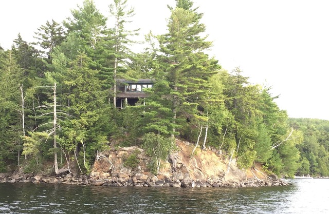 Hermosa Log Lakefront Lodge w / Cove, playa, muelle y Boathouse