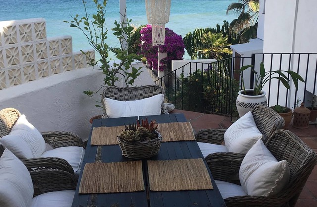 Hermosa casa morisca junto al mar en alquiler!