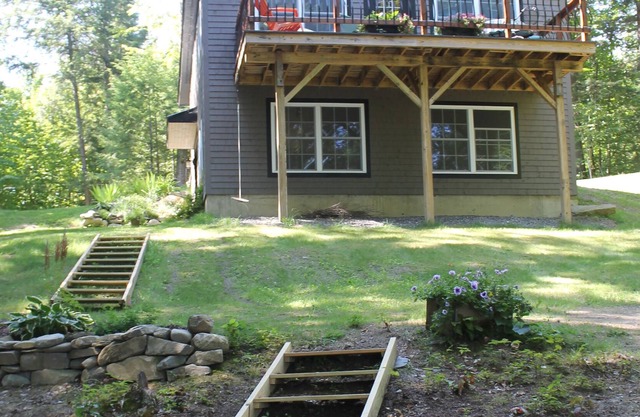 Hermosa cabaña nueva en las orillas del estanque Piper en Abbot Maine cerca de Greenville