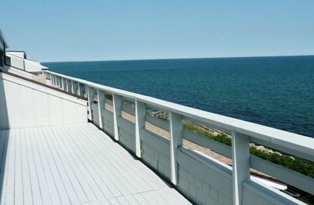 HERMOSO CONDO FRENTE AL MAR