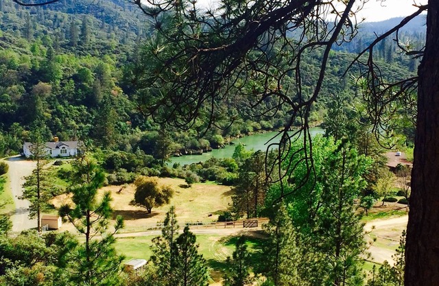 Rancho privado, capacidad para 46 personas, sala de juegos, piscina, bicicletas mtn, pesca, senderismo y mucho más.