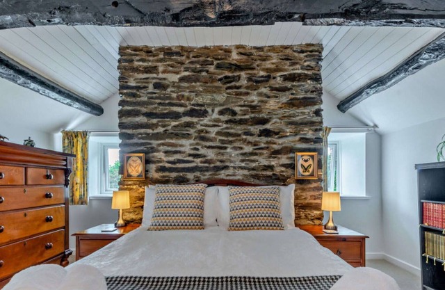 Preciosa casa de vacaciones privada para 3 personas con TV, patio, mascotas permitida y aparcamiento