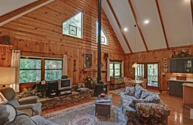 Toccoa River Cabin !!