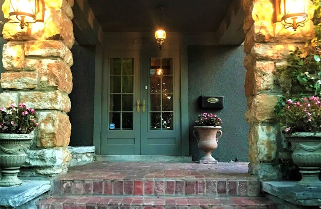 Hermoso 3er FL Central Hyde Park Apartment