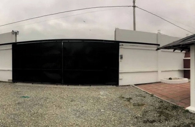 Beautiful Villa at General Villamil 5.5k