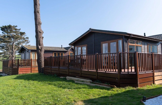 Preciosa casa de vacaciones con piscina, WIFI, TV, terraza, mascotas permitida y aparcamiento