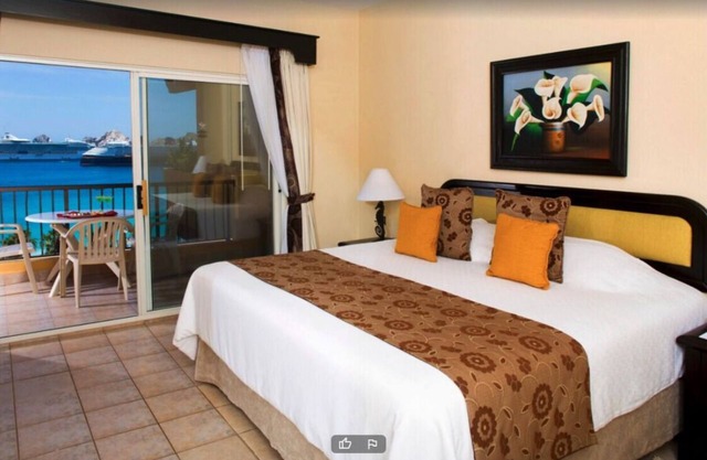 Beautiful Villa del Arco - Two Bedroom Suite