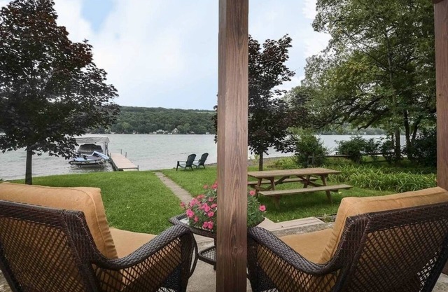Beautiful waterfront cottage with dock and fire pit