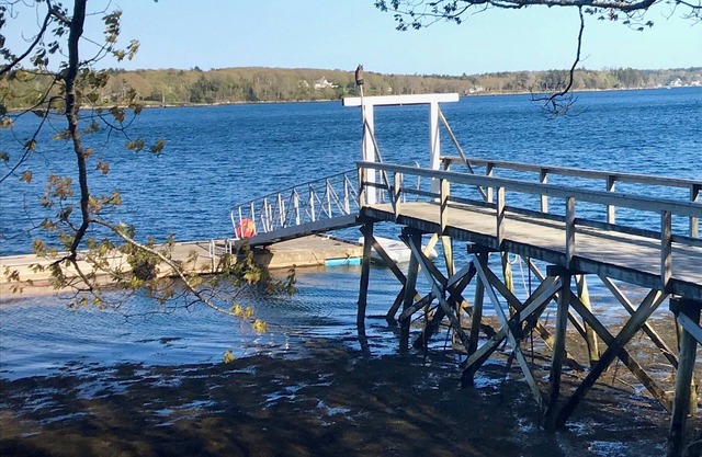 BOOTHBAY Family Friendly H2O front Home